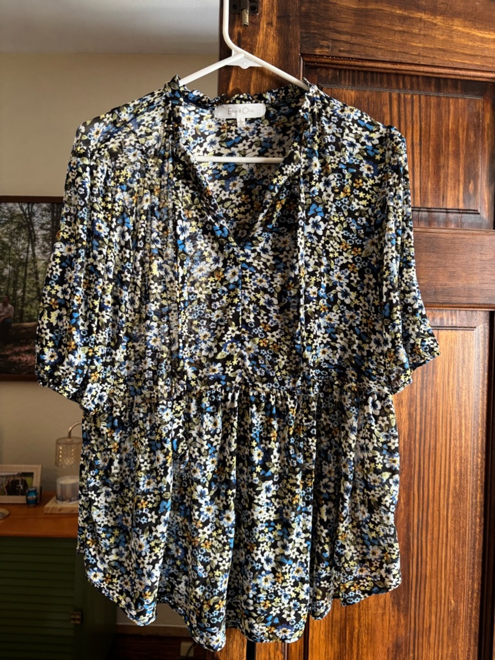 Eden & Olivia Blue Black Floral Babydoll Blouse